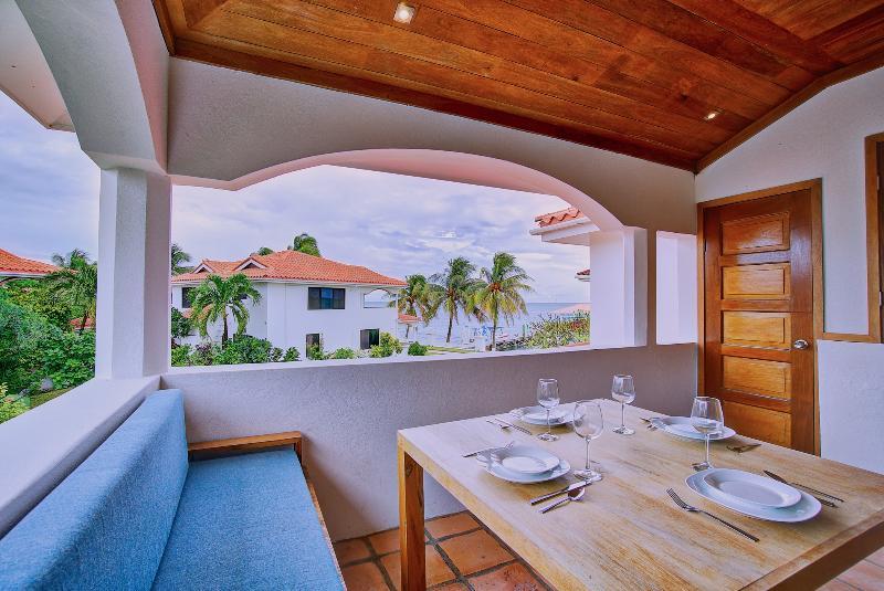 Hotel Isla Bonita Yacht Club San Pedro  Esterno foto